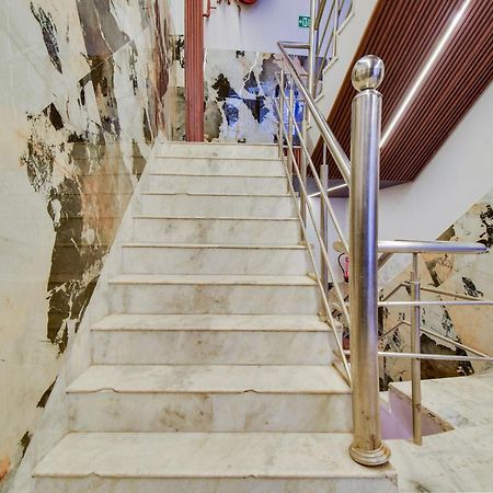 Hotel O Double Rr Yeni Delhi Dış mekan fotoğraf