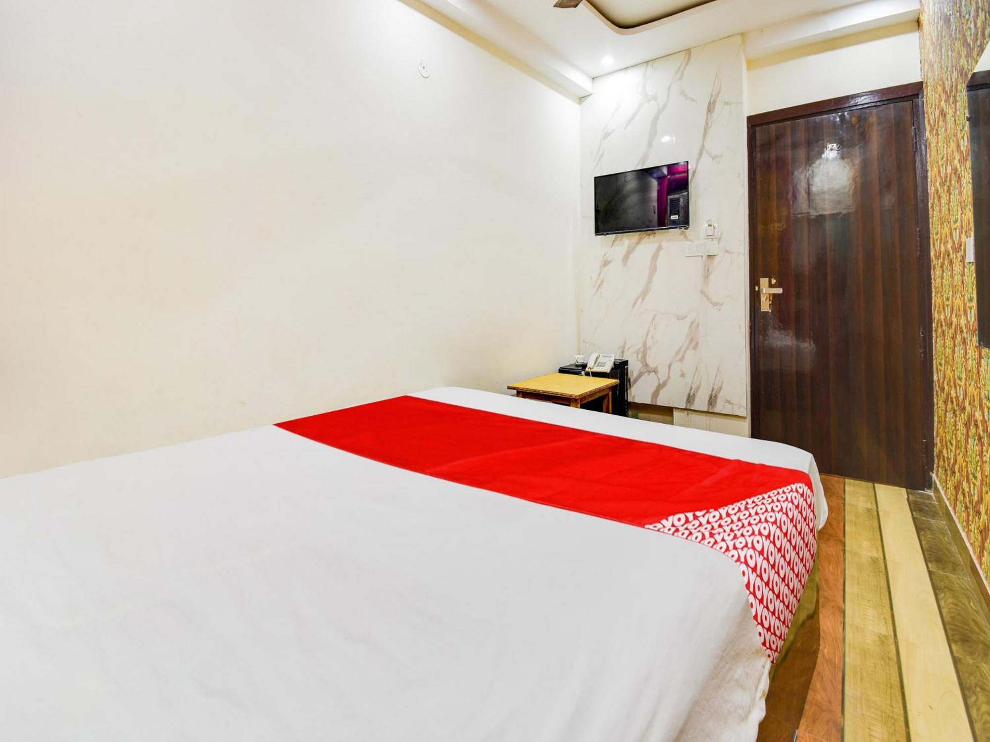 Hotel O Double Rr Yeni Delhi Dış mekan fotoğraf