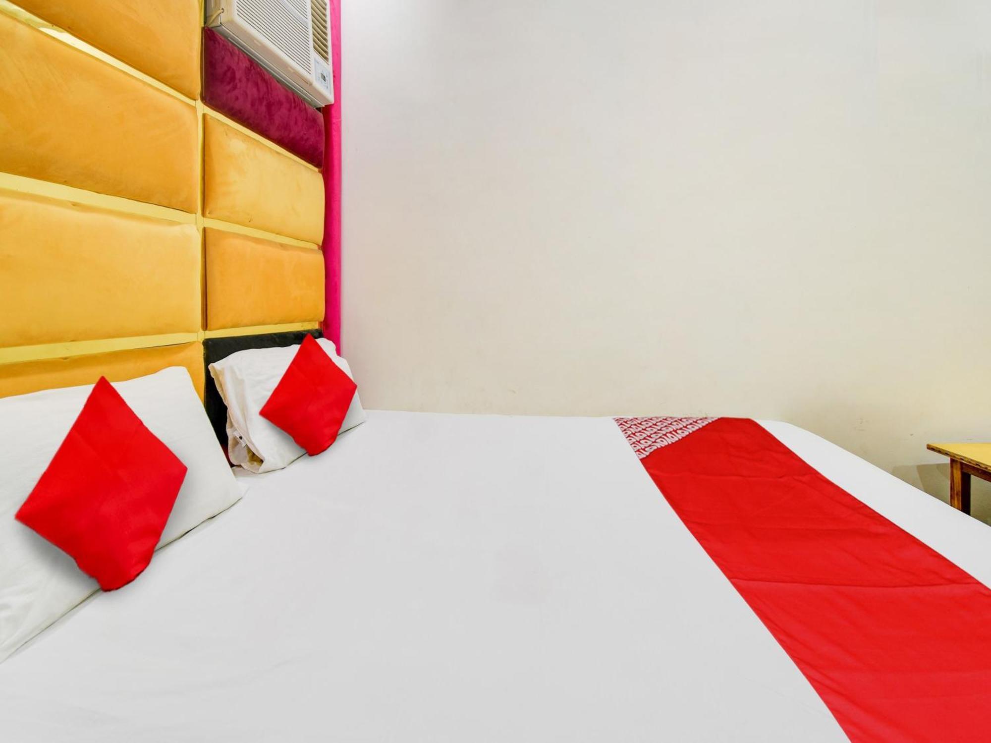 Hotel O Double Rr Yeni Delhi Dış mekan fotoğraf