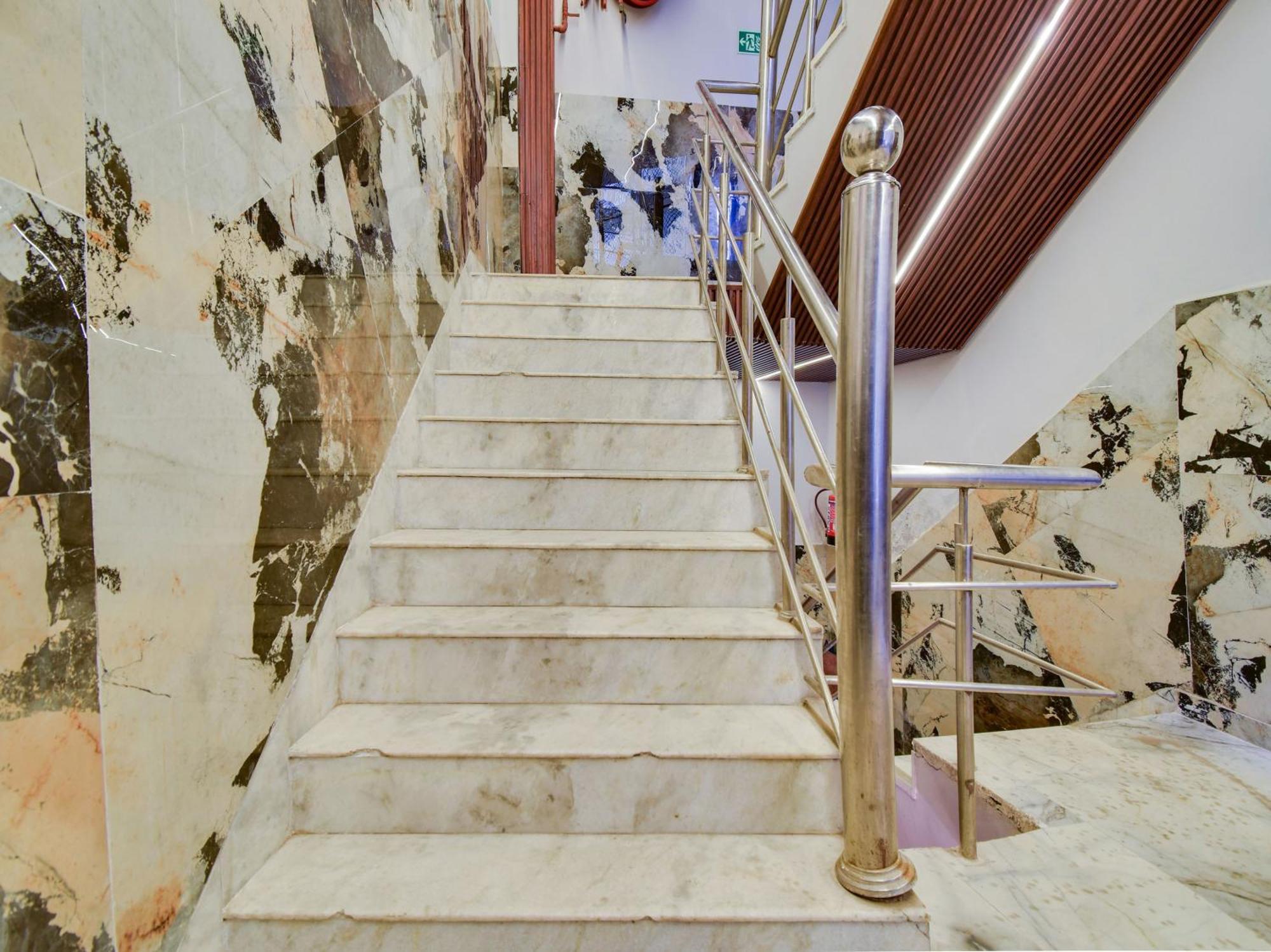 Hotel O Double Rr Yeni Delhi Dış mekan fotoğraf